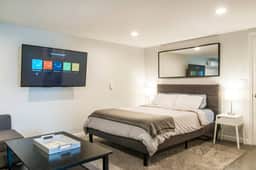 Modern Studio in Heart of Downtown Mystic