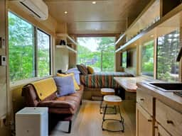 Water's Edge Tiny House Retreat