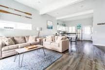 Family Friendly Near Aquarium, Seaport, Downtown