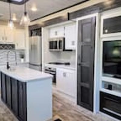 Lakeview RV Retreat