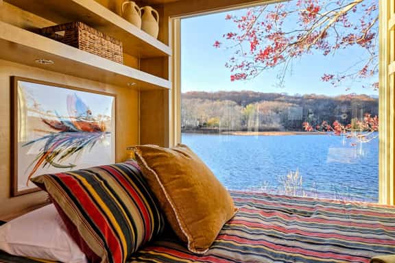 Lakefront Dream Tiny House - Image 1