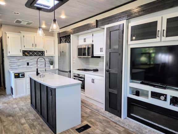 Lakeview RV Retreat